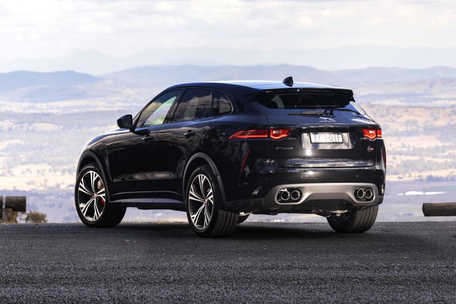  Jaguar F-Pace SVR 2019 года  (AU) (фото 6 из 40)